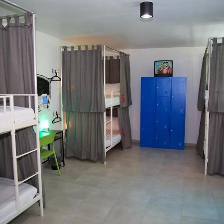 Nomada Beach Hostel- Isla Verde San Juan Eksteriør billede