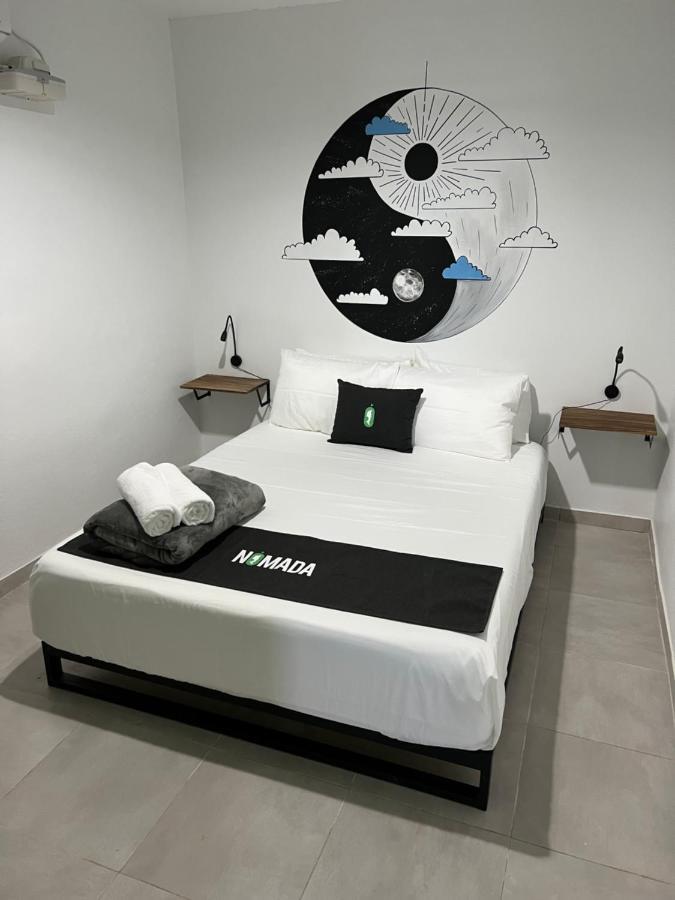 Nomada Beach Hostel- Isla Verde San Juan Eksteriør billede