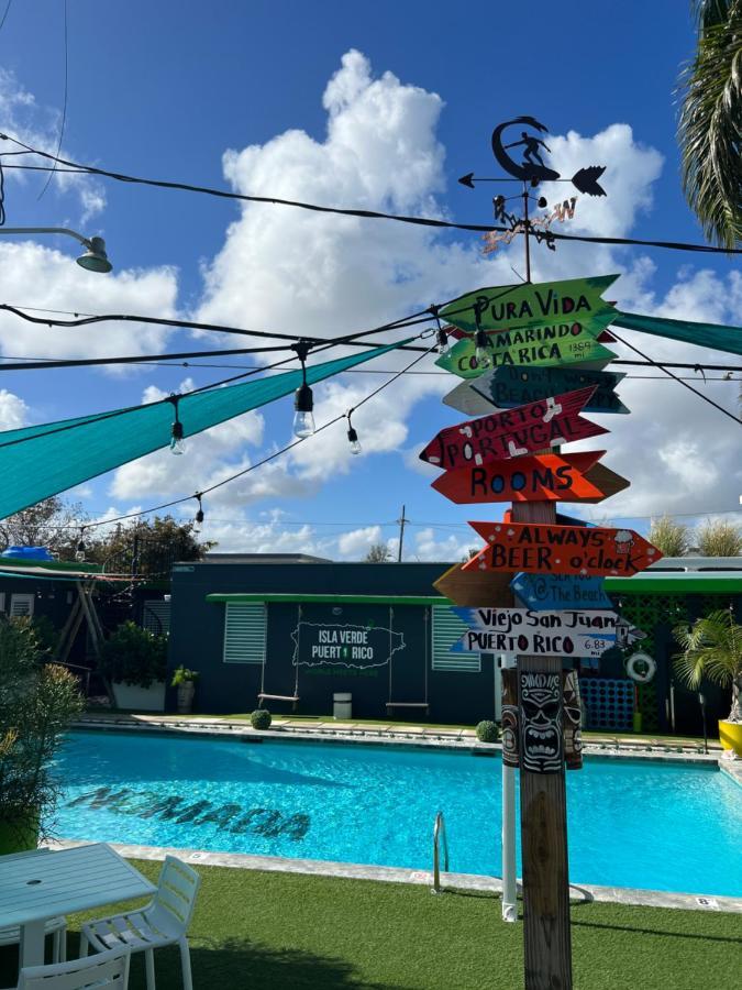 Nomada Beach Hostel- Isla Verde San Juan Eksteriør billede