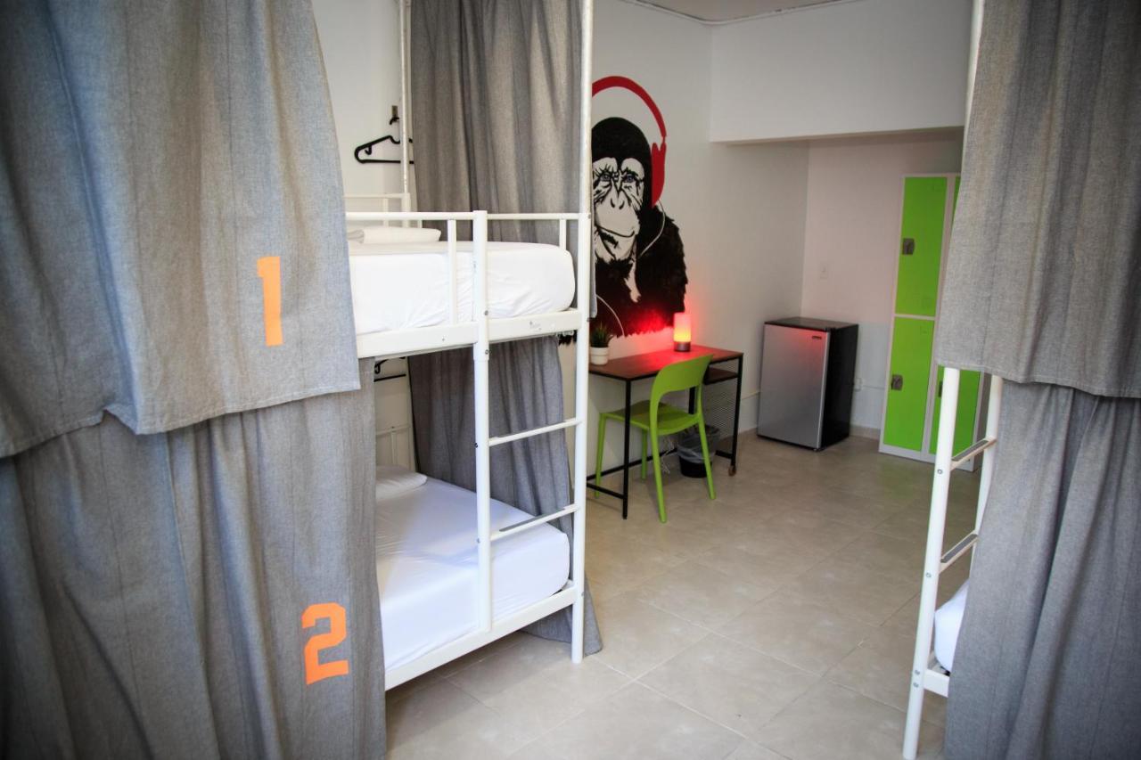 Nomada Beach Hostel- Isla Verde San Juan Eksteriør billede