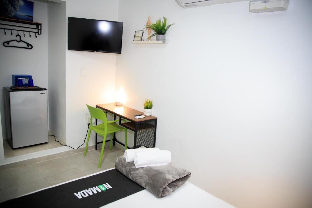 Nomada Beach Hostel- Isla Verde San Juan Eksteriør billede