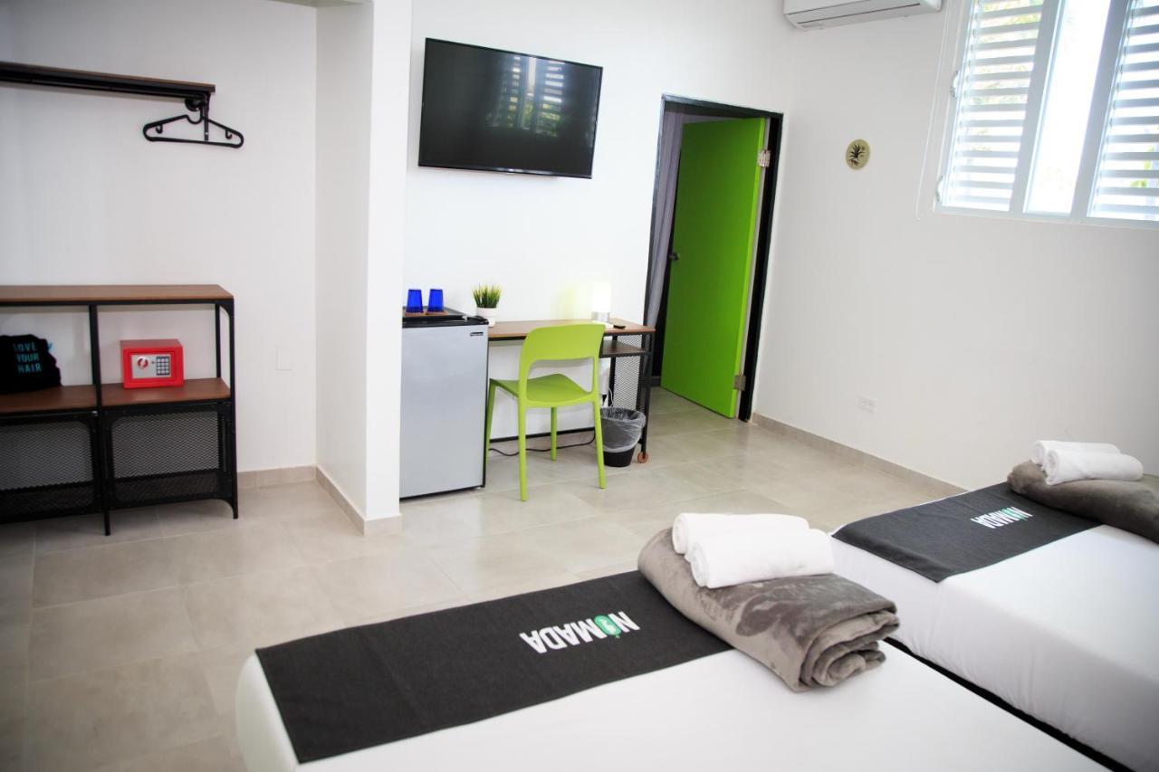 Nomada Beach Hostel- Isla Verde San Juan Eksteriør billede