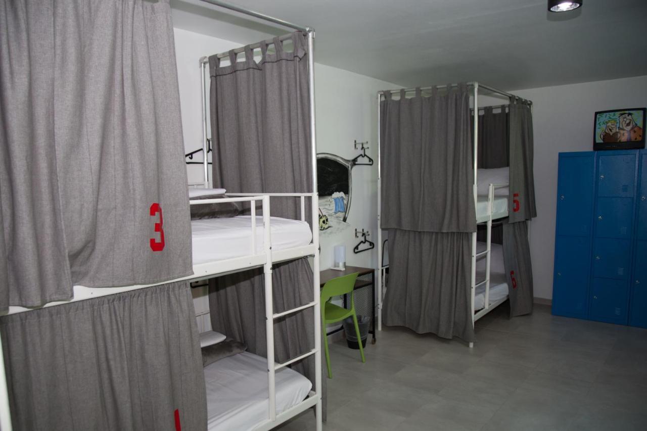 Nomada Beach Hostel- Isla Verde San Juan Eksteriør billede