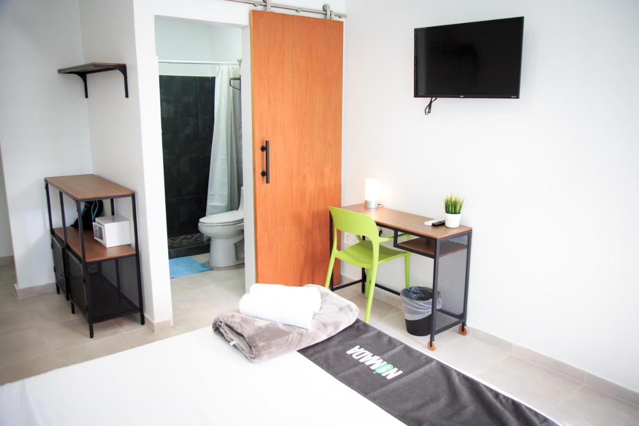 Nomada Beach Hostel- Isla Verde San Juan Eksteriør billede